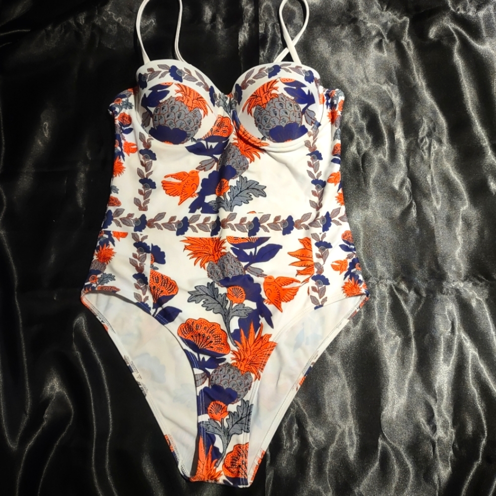 One piece swimsuit